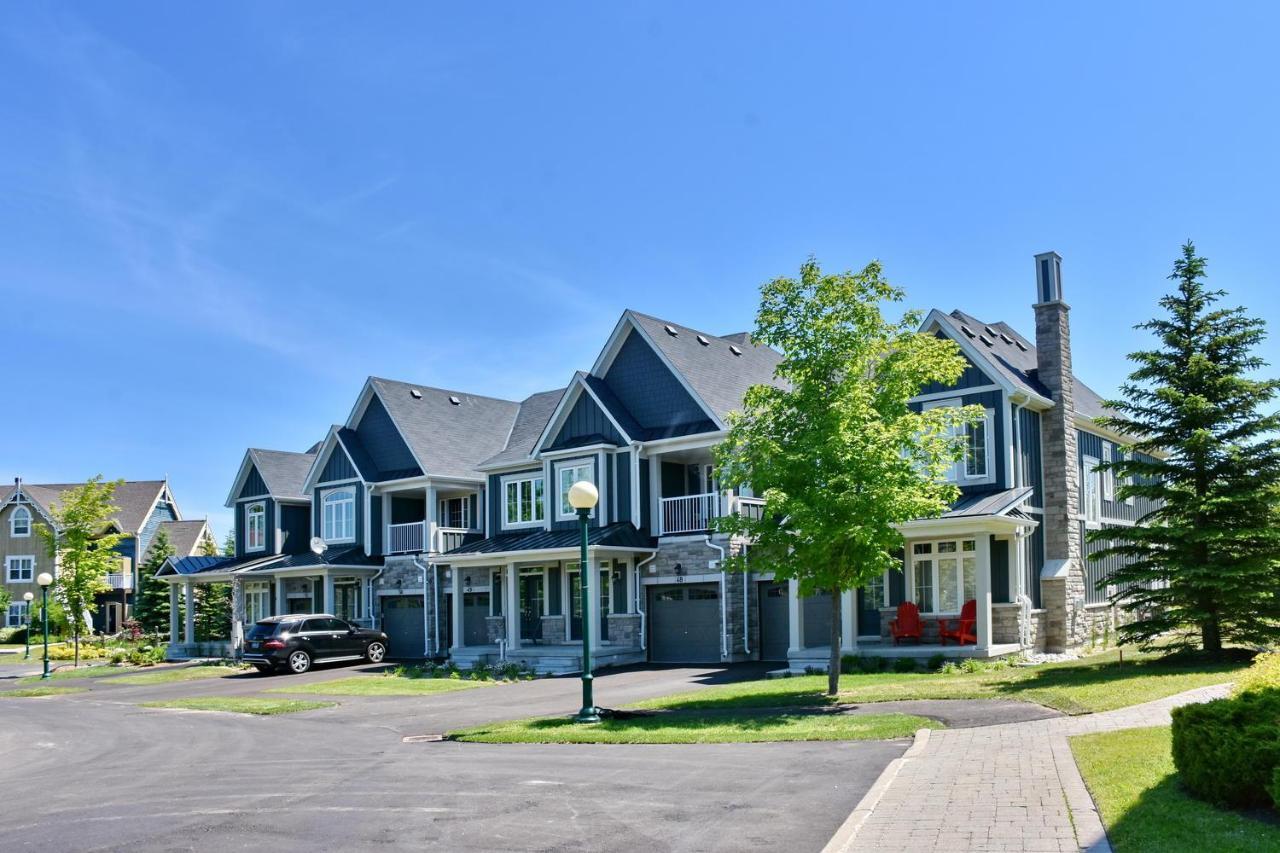 New Blue Mountain Village Snowbridge Executive Townhome Sleeps 10 With Outdoor Pool And Shuttle Nottawa Eksteriør billede